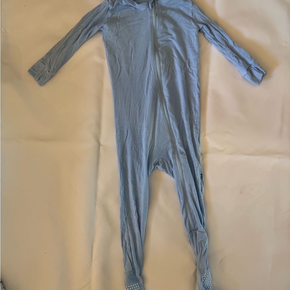Kickee Pants Blue One Piece Footed pajama- size 18-24m